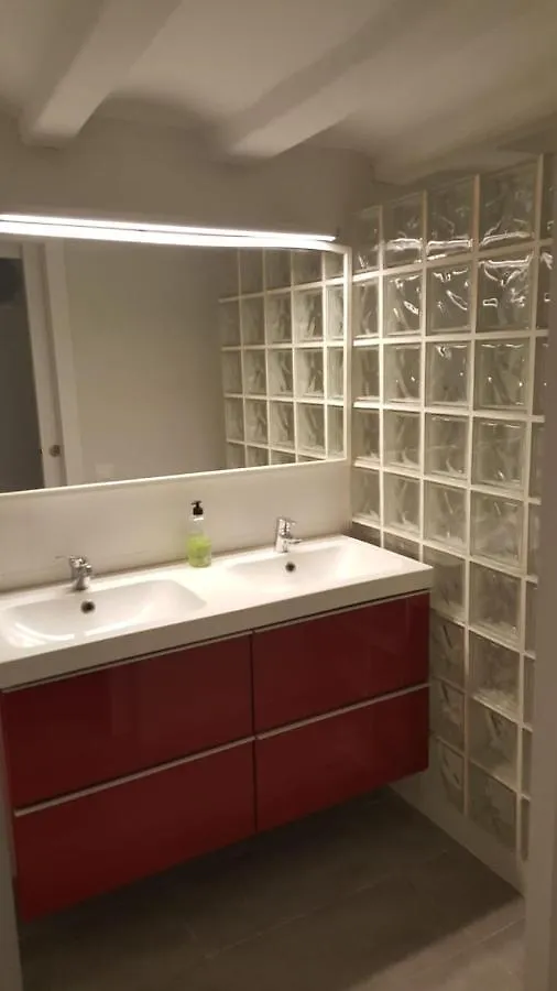 Apart 2 Beds 1 Sofabed Downtown 31 Nigths Min Barcelona Apartment